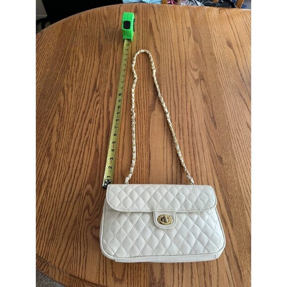 Quilted White Faux Leather Shoulder Bag With Gold Chain Strap & Turn Lock - Picture 10 of 12